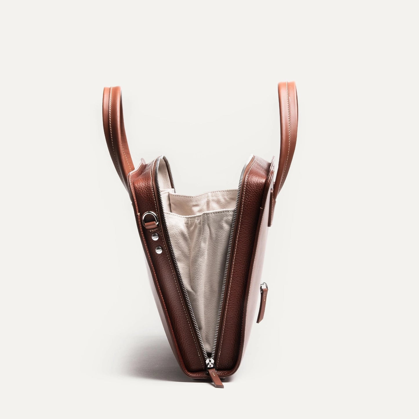 Cartable Pro / Ordinateur Compact en cuir lisse et grainé - COGNAC