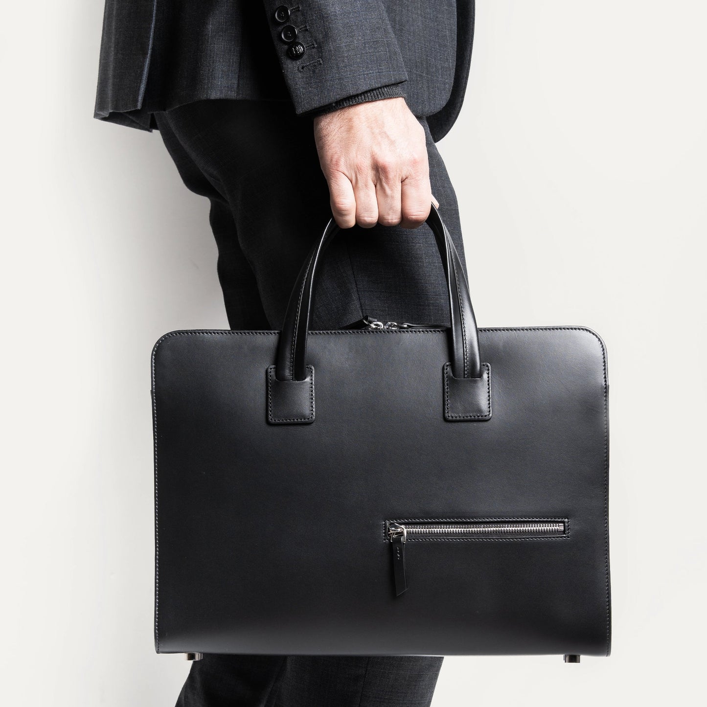 Cartable Pro / Ordinateur Compact en cuir lisse et grainé - NOIR