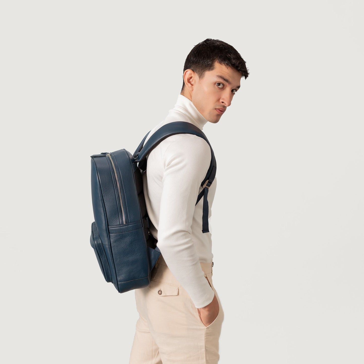 Sac à dos en cuir bleu marine - Backpack